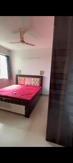 Bedroom in 2.5 BHK Apartment at Puri Pratham, Sector 84 – for Rent