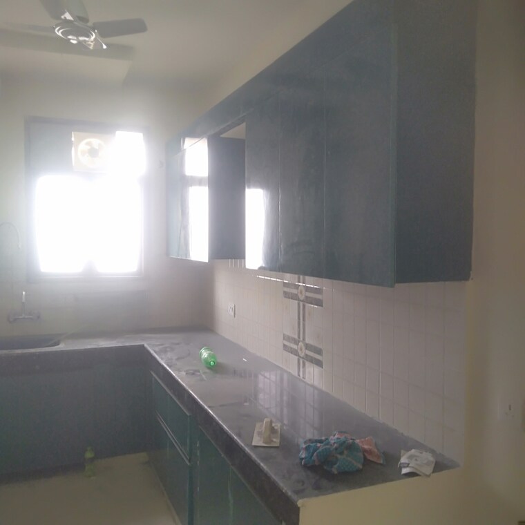 Kitchen, pareena-om-apartments 2 Bedroom 571 Sq.Ft. Apartment In Sector 112 Gurgaon 9535485