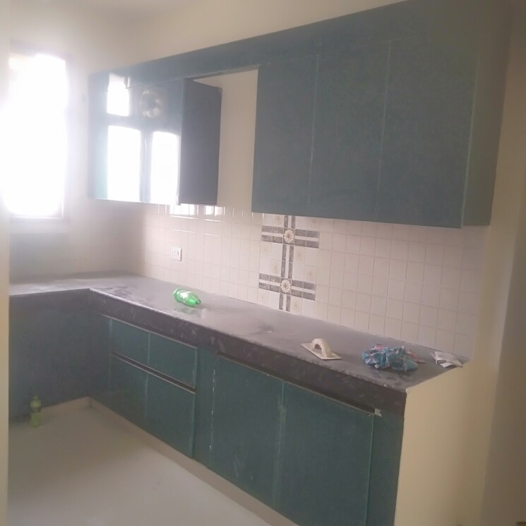 Kitchen, pareena-om-apartments 2 Bedroom 571 Sq.Ft. Apartment In Sector 112 Gurgaon 9535485