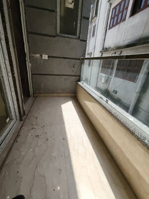 1 BHK Builder Floor For Rent in Chattarpur