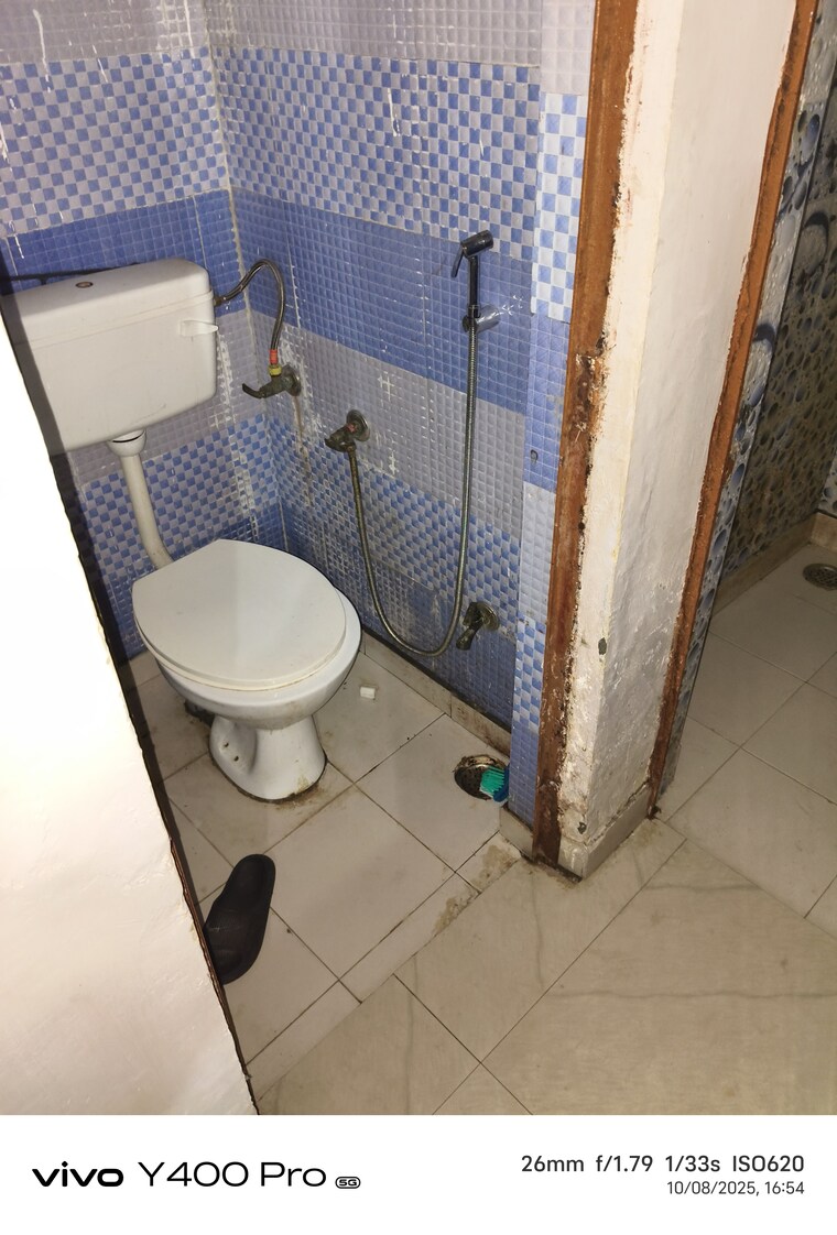 Bathroom, dwarka 1 RK 250 Sq.Ft. Apartment In Dwarka Delhi 9535394