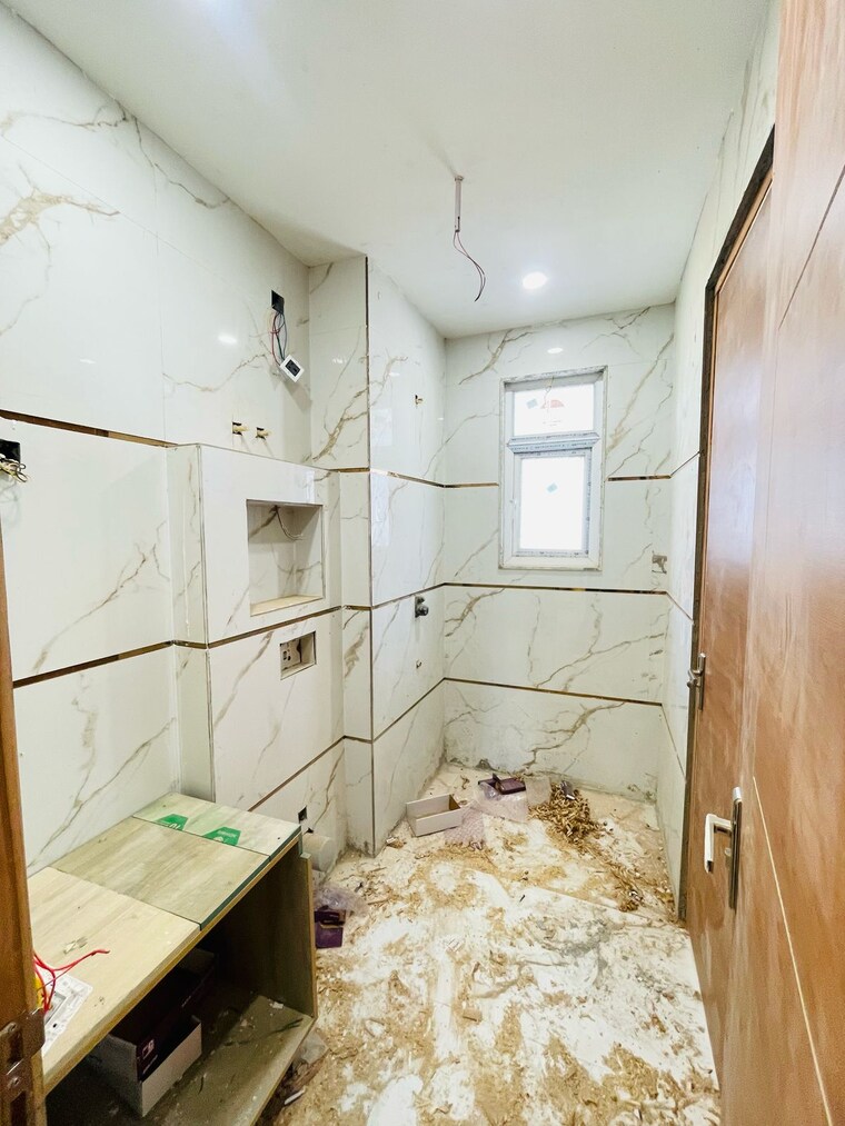 Bathroom, sector 63a 4 Bedroom 230 Sq.Yd. Builder Floor In Sector 63a Gurgaon 9535326