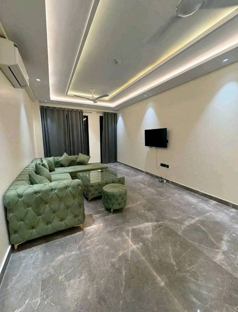 Living Room, freedom fighters enclave 3 Bedroom 1500 Sq.Ft. Apartment In Freedom Fighters Enclave Delhi 9535402