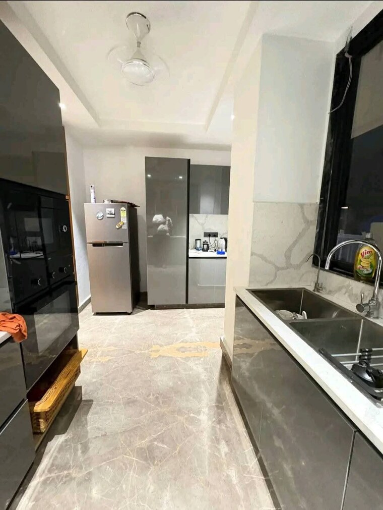 Kitchen, freedom fighters enclave 3 Bedroom 1500 Sq.Ft. Apartment In Freedom Fighters Enclave Delhi 9535402