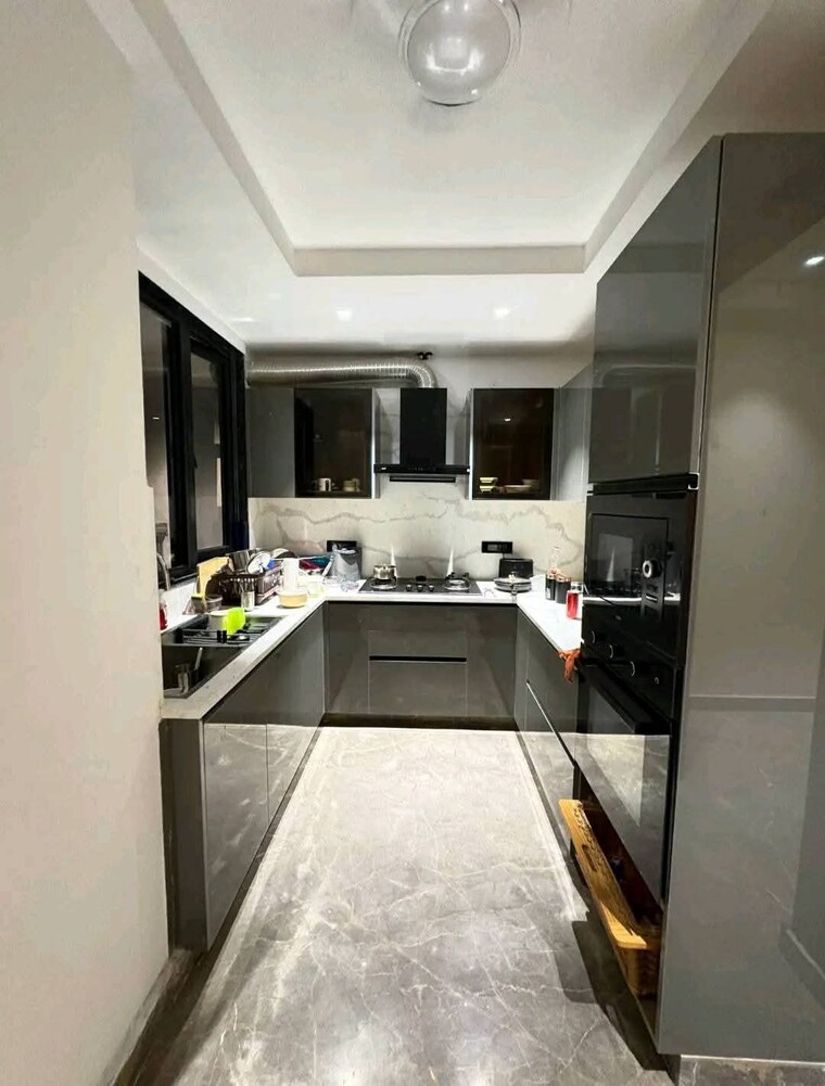 Kitchen, freedom fighters enclave 3 Bedroom 1500 Sq.Ft. Apartment In Freedom Fighters Enclave Delhi 9535402