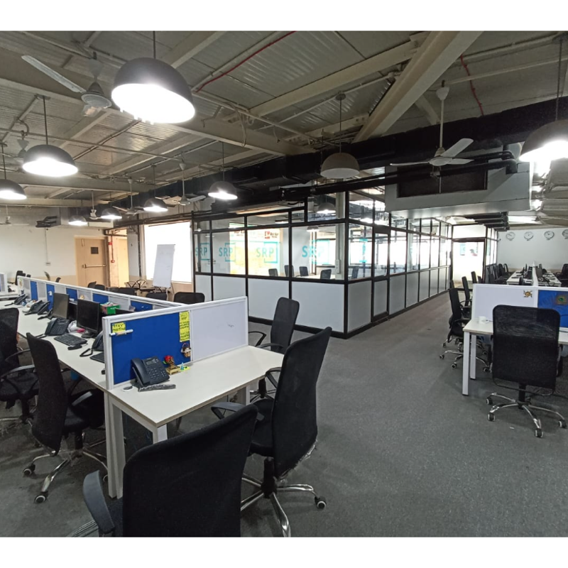 Showroom For Rent in Commercial Blg