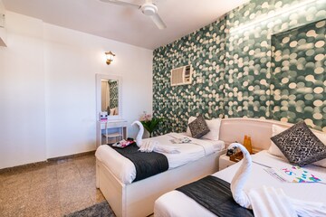 Living Room in 4 BHK Independent House at Valentine Apartments, Goregaon East – for Rent