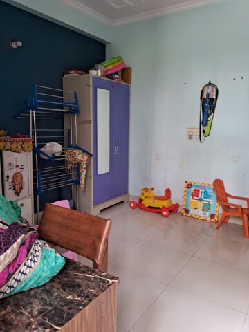 Room in 3 BHK Apartment at Gaur Green City, Indrapuram – for Rent