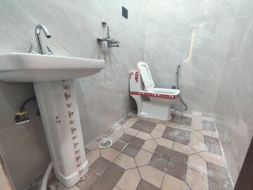 Bathroom in 2 BHK Builder Floor at Icon Regency, Vaishali Sector 4 – for Sale