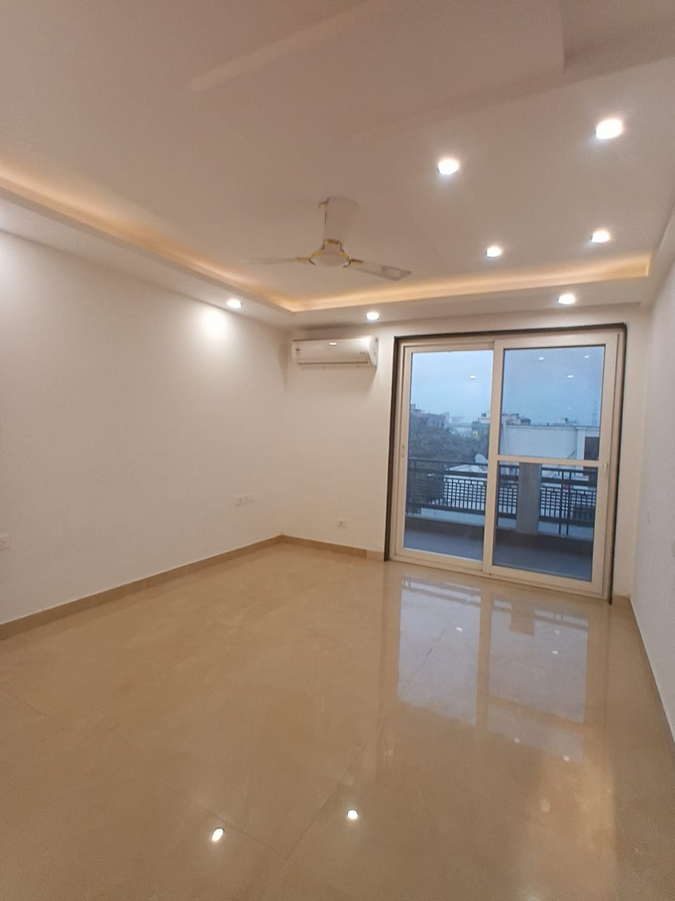 4 BHK + Extra Room Penthouse For Sale in Vatika Seven Elements