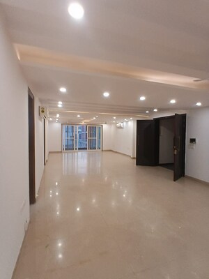 Room in 4 BHK Penthouse at Vatika Seven Elements, Sector 89a – for Sale