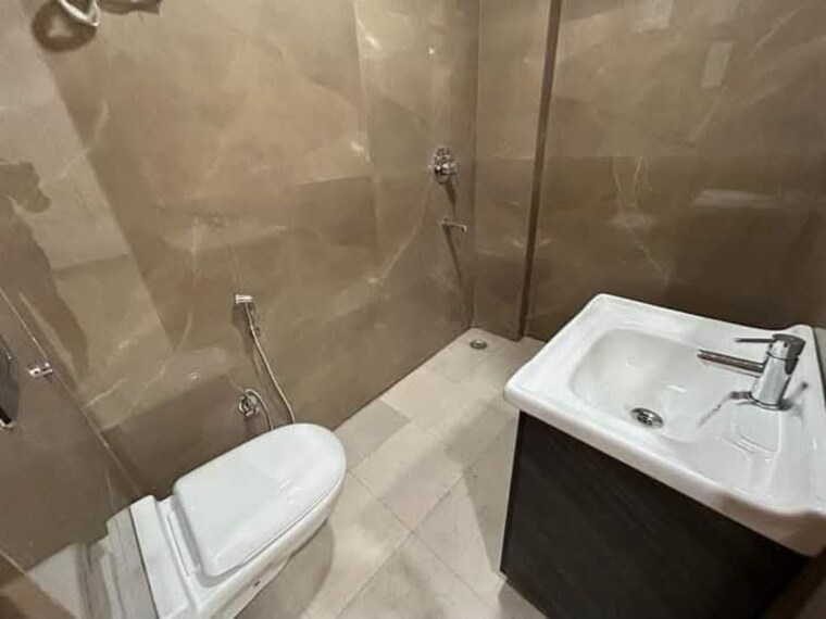 Bathroom, saket 2 Bedroom 200 Sq.Yd. Builder Floor In Saket Delhi 9535627