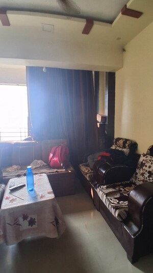 Living Room in 2 BHK Apartment at Airoli – for Rent