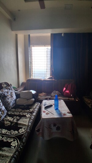 Living Room in 2 BHK Apartment at Airoli – for Rent