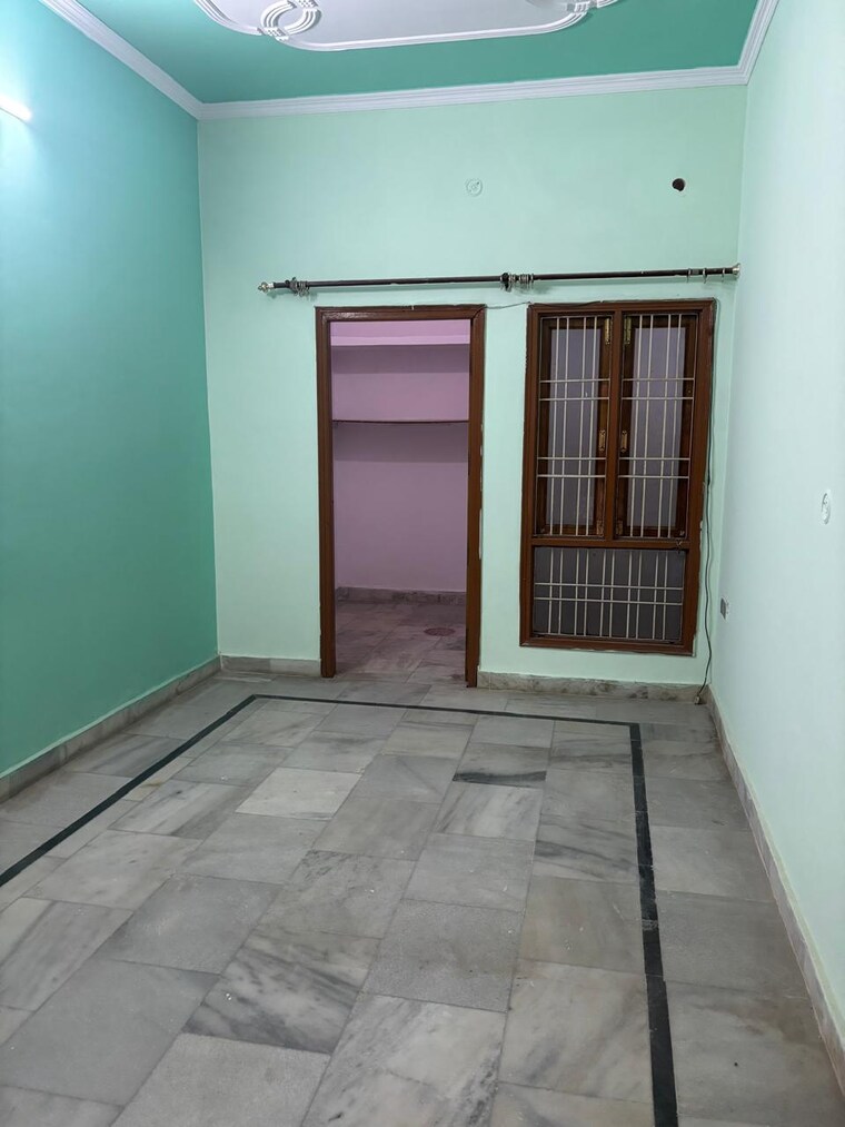 Room, jankipuram 4 Bedroom 2300 Sq.Ft. Independent House In Jankipuram Lucknow 9535653