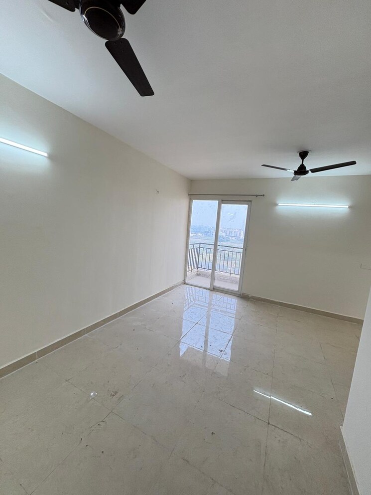 Room, signature-the-millennia-3 2 Bedroom 661 Sq.Ft. Apartment In Sector 37d Gurgaon 9535649