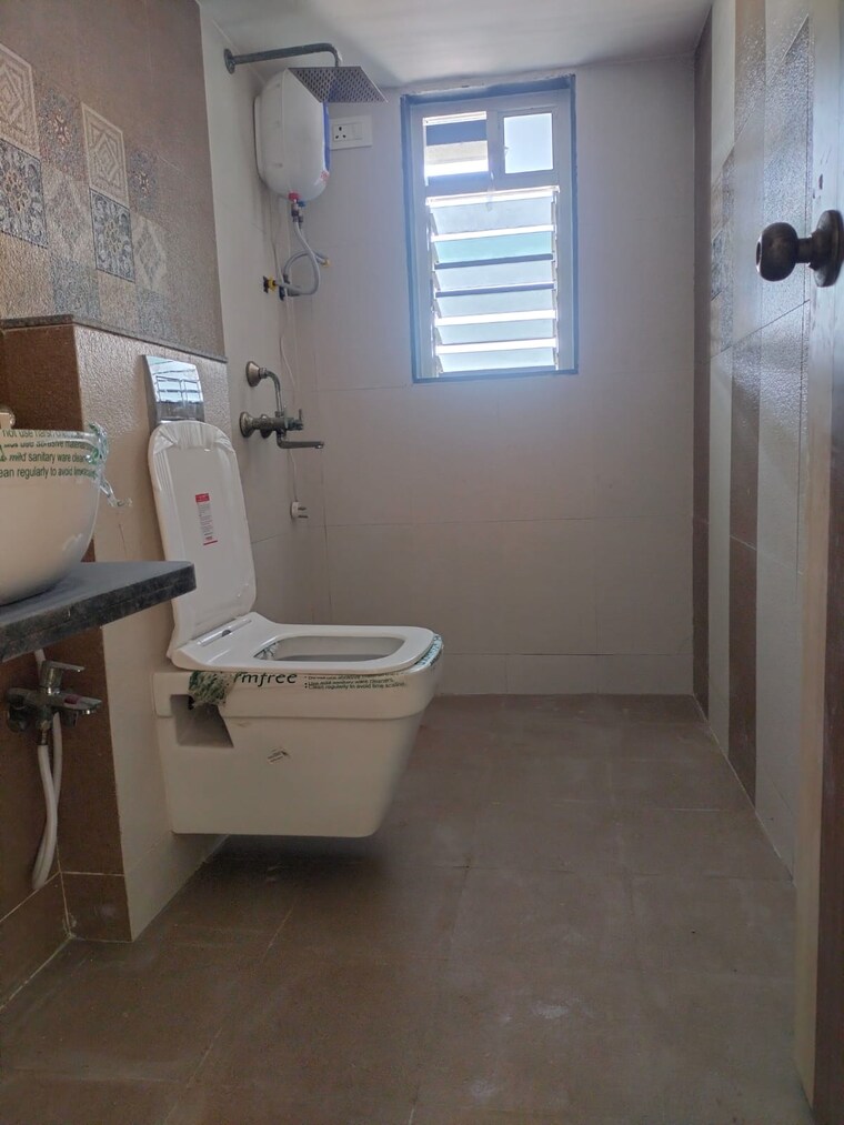 Bathroom, jangid-galaxy 3 Bedroom 1000 Sq.Ft. Apartment In Ghodbunder Road Thane 9535674