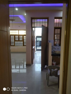 Room in 2 BHK Independent House at Jankipuram – for Sale