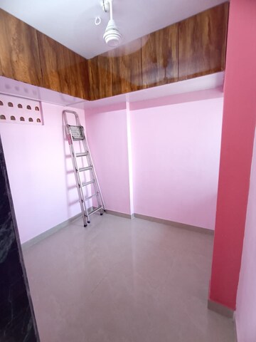 1 BHK Apartment For Rent in Shrinivas Tower, Lower Parel