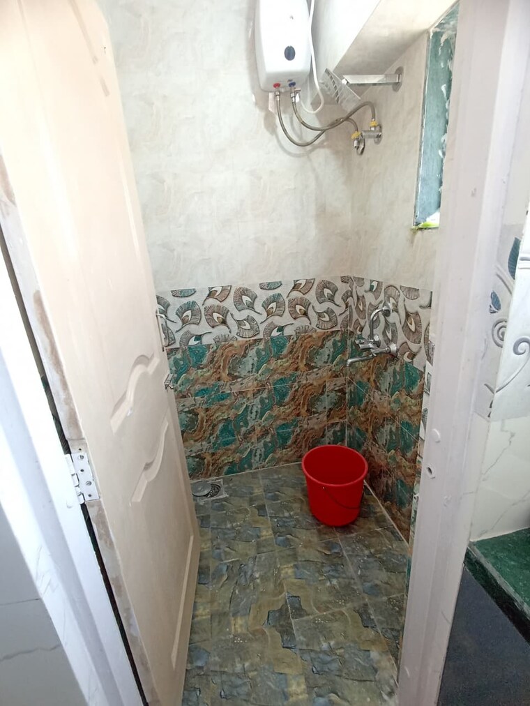 Bathroom, shrinivas-tower 1 Bedroom 230 Sq.Ft. Apartment In Lower Parel Mumbai 9535703