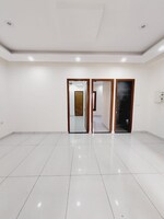 3 BHK 3200 Sq.Ft. Builder Floor in Sector 8