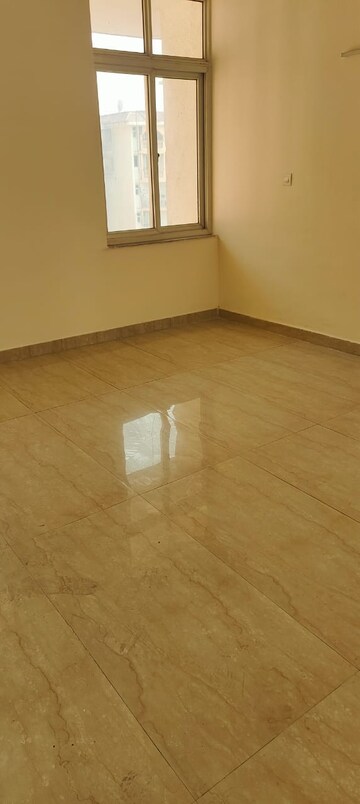 Room in 3.5 BHK Builder Floor at SDS NRI Residency, Sector 45 – for Rent