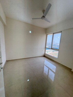 Room in 2 BHK Apartment at Signature The Millennia 3, Sector 37d – for Rent