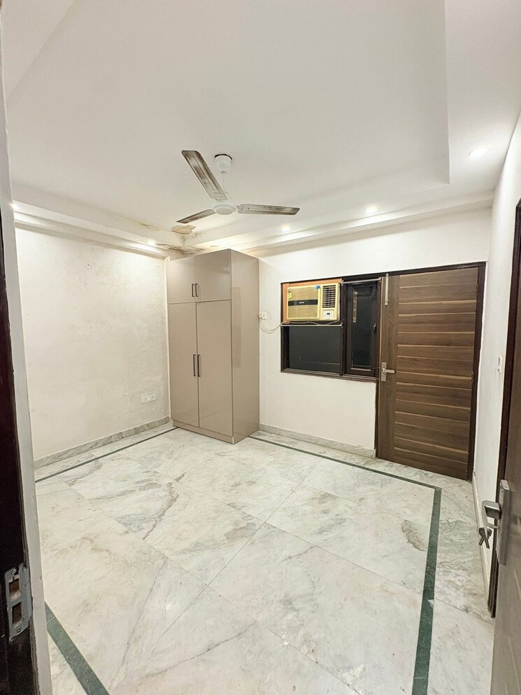 Room, chattarpur 2 Bedroom 850 Sq.Ft. Builder Floor In Chattarpur Delhi 9535745