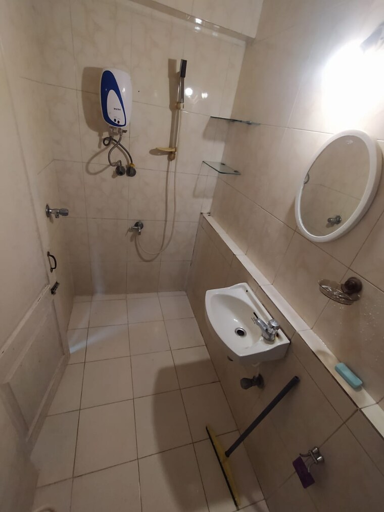 Bathroom, panch-leela 2 Bedroom 930 Sq.Ft. Apartment In Powai Mumbai 9535716