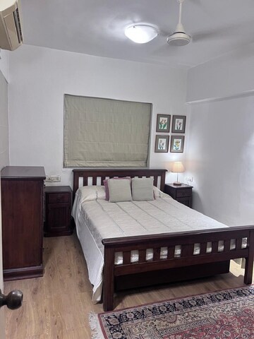 Bedroom in 3 BHK Apartment at Bandra West – for Rent