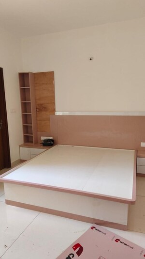 Room in 3 BHK Apartment at Avalon Park At The Prestige City, Sarjapur Road – for Rent