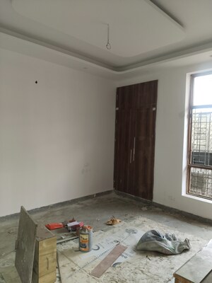 Room in 3 BHK Builder Floor at Espire Hamilton Heights, Sector 37 – for Sale