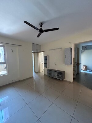 2 BHK Apartment For Rent in Wave Dream Homes, Wave City