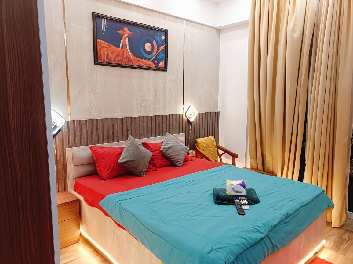 1 BHK 435 Sq.Ft. Apartment in Paramount Golfforeste