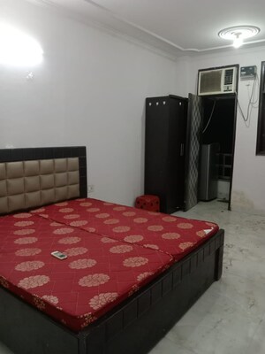 Bedroom in 1 RK Builder Floor at Ansal Sushant Lok I, Sector 43 – for Rent