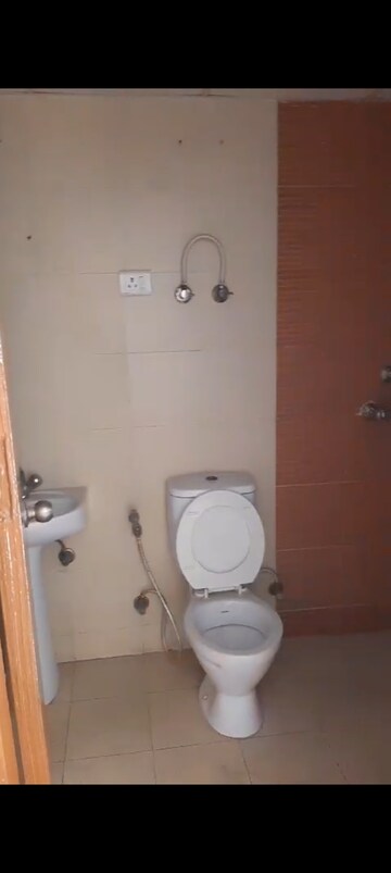 4 BHK Apartment For Rent in Mahagun Mywoods, Sector 16c Greater Noida