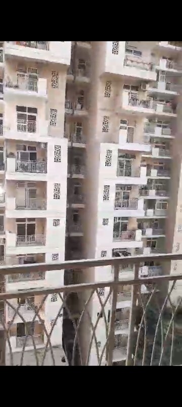 Floor Plan in 4 BHK Apartment at Mahagun Mywoods, Sector 16c Greater Noida – for Rent