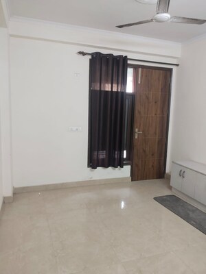 Room in 2 BHK Builder Floor at Saket – for Rent