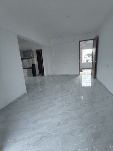 Room in 2 BHK Apartment at Vishwas Garden CHS, Anand Nagar – for Sale