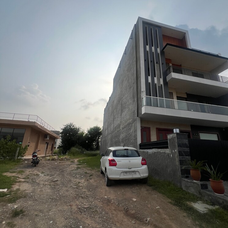 Exterior View, sector 105  300 Sq.Yd. Plot In Sector 105 Mohali 9535950