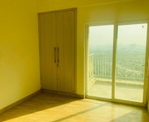 Room in 2 BHK Apartment at Migsun Twiinz, Eta Ii Greater Noida – for Sale