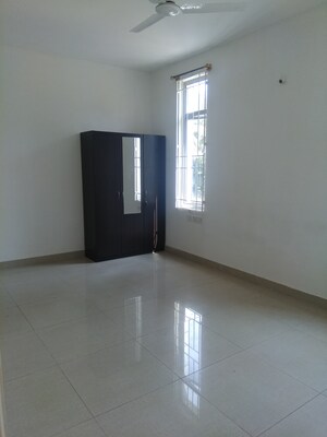 Room in 3 BHK Apartment at Prestige Elysian, Bannerghatta Road – for Rent