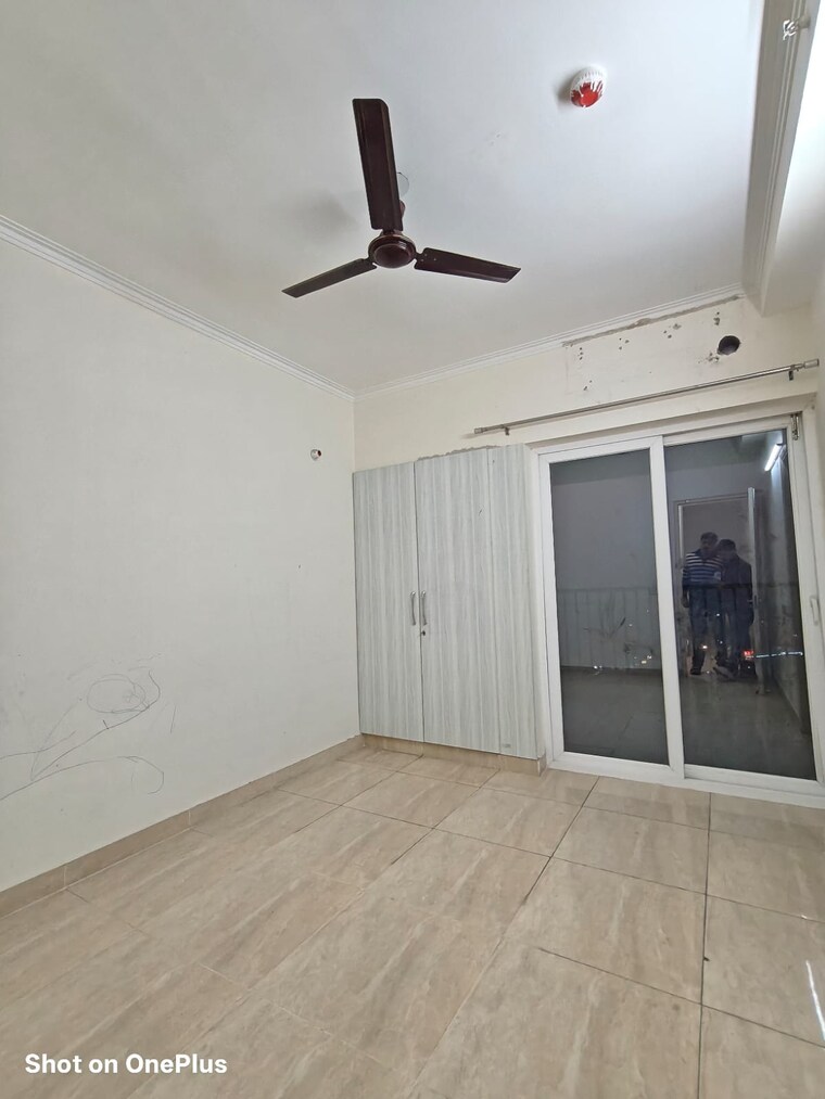 Room, gaur-city-2-14th-avenue 3 Bedroom 719 Sq.Ft. Apartment In Sector 16c Greater Noida Greater Noida 9536021