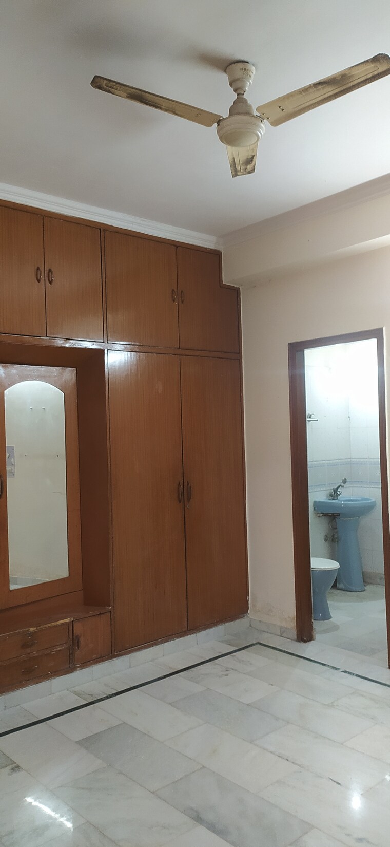 Room, khirki extension 2 Bedroom 750 Sq.Ft. Builder Floor In Khirki Extension Delhi 9536023