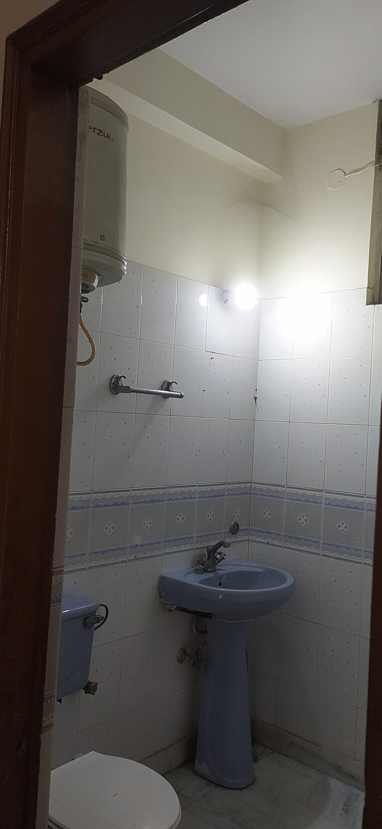 Bathroom, khirki extension 2 Bedroom 750 Sq.Ft. Builder Floor In Khirki Extension Delhi 9536023