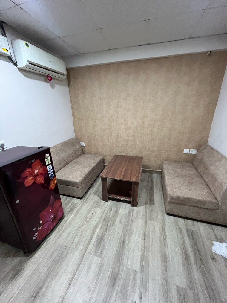 Bedroom, chandigarh-citi-center 1 Bedroom 500 Sq.Ft. Apartment In Vip Road Zirakpur 9536027