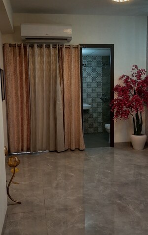 Room in 3 BHK Apartment at SKA Metro Ville, Eta Ii Greater Noida – for Sale