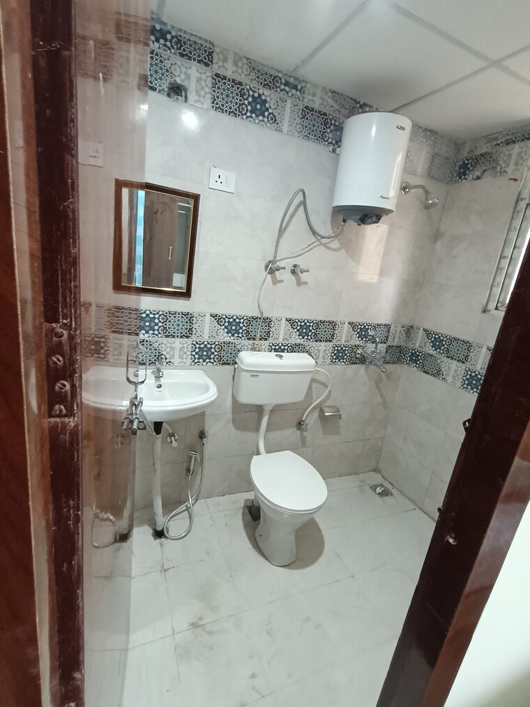 Bathroom, signature-global-prime 2 Bedroom 657 Sq.Ft. Apartment In Sector 63a Gurgaon 9536140