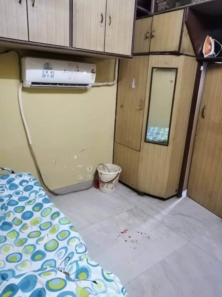 Bathroom, siddhi-chs-worli 1 RK 180 Sq.Ft. Apartment In Worli Mumbai 9536159