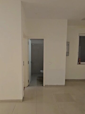 Room in 3 BHK Apartment at Emaar Palm Hills, Sector 77 – for Sale